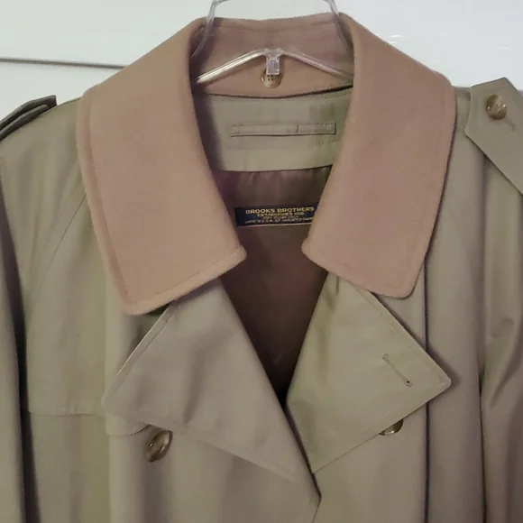 Brooks Brothers trench coat - Picture 9 of 16